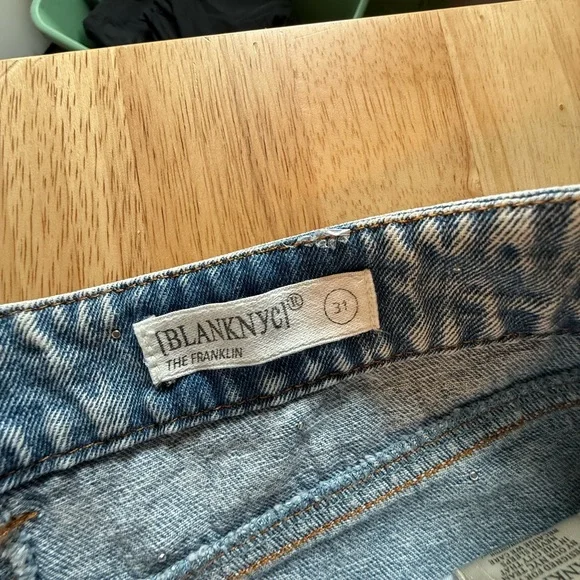 NWT Blank NYC Light Blue Wide Leg Jeans with Pearl Details on front and back - Picture 5 of 12